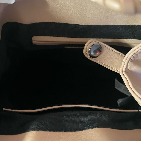 Street Level NWT Boho Nude Faux Leather Magnetic Snap Button Bucket Backpack - Picture 6 of 9